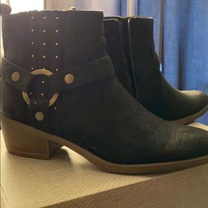 Ankle boots
